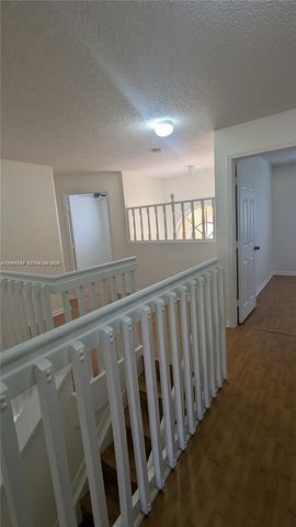 213 E Forest Oak Cir 213, Davie, FL 33325