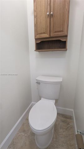 213 E Forest Oak Cir 213, Davie, FL 33325