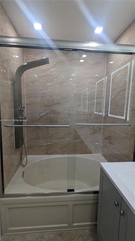 213 E Forest Oak Cir 213, Davie, FL 33325