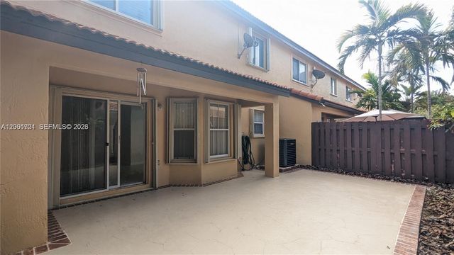 213 E Forest Oak Cir 213, Davie, FL 33325