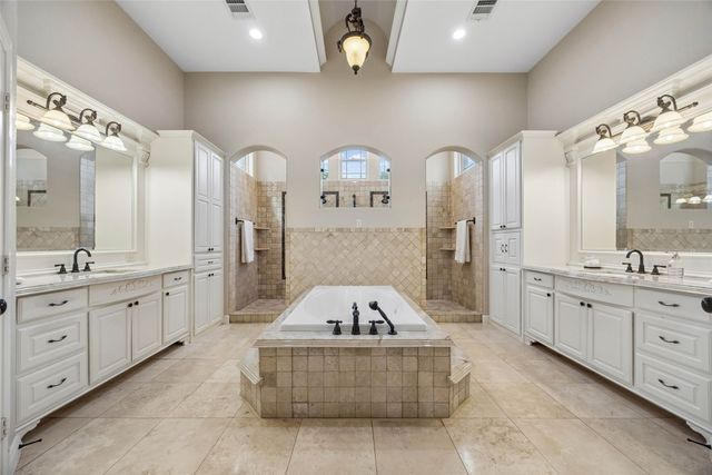 1908 Morningside Lane, Oak Leaf, TX 75154