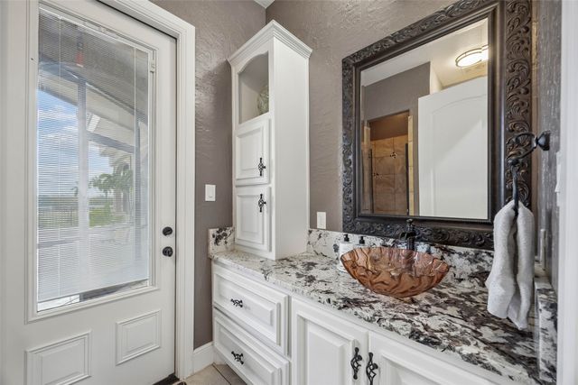 1908 Morningside Lane, Oak Leaf, TX 75154