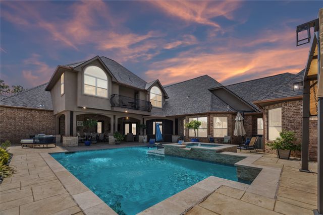 1908 Morningside Lane, Oak Leaf, TX 75154