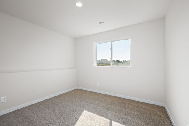 606 Redwood Loop N, Cambridge, MN 55008