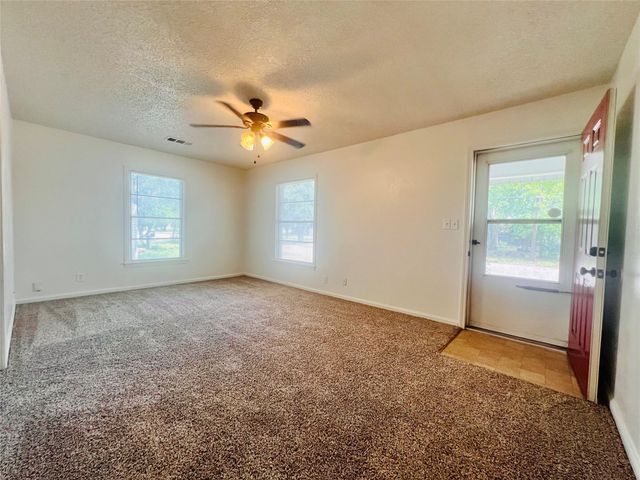2101 Layton Avenue, Haltom City, TX 76117