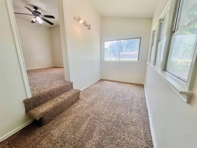 2101 Layton Avenue, Haltom City, TX 76117