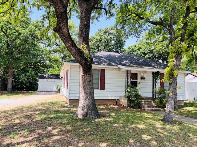 2101 Layton Avenue, Haltom City, TX 76117