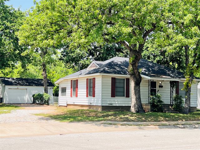 2101 Layton Avenue, Haltom City, TX 76117