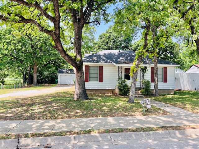 2101 Layton Avenue, Haltom City, TX 76117