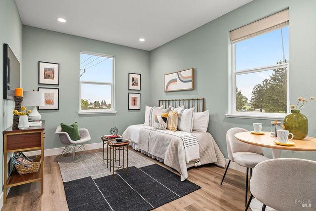 1201 Del Rancho Way, Petaluma, CA 94954