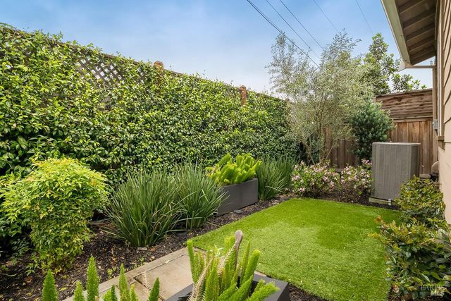 1201 Del Rancho Way, Petaluma, CA 94954