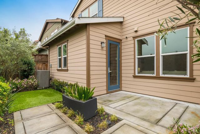 1201 Del Rancho Way, Petaluma, CA 94954