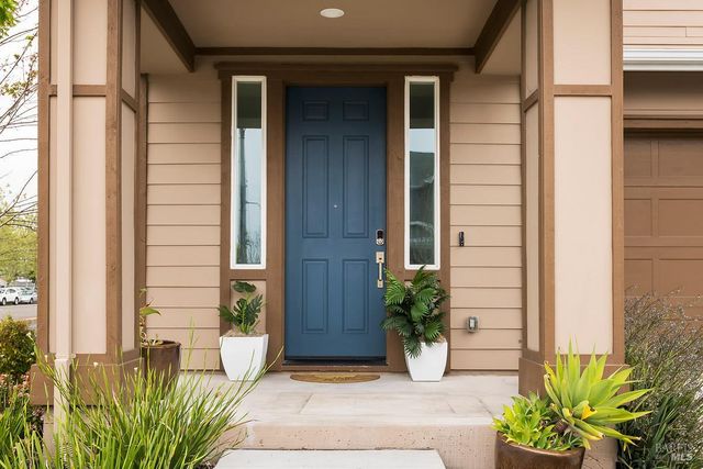 1201 Del Rancho Way, Petaluma, CA 94954