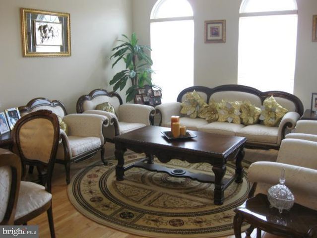 3926 BRYANT PARK CIR, Burtonsville, MD 20866