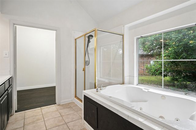 3501 Stone Creek Court, Fort Worth, TX 76137