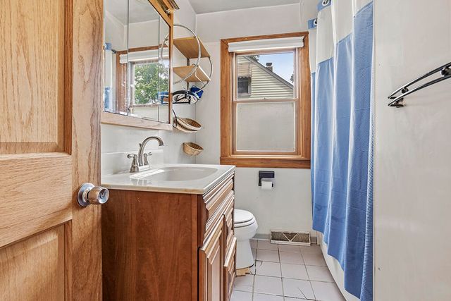 131 N Harvey Street, Griffith, IN 46319
