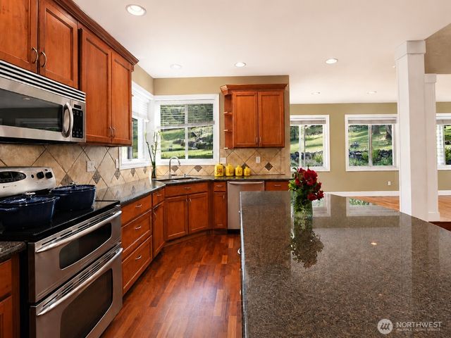 23119 110th Avenue E, Graham, WA 98338