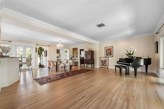 550 Jeronimo Drive, Coral Gables, FL 33146