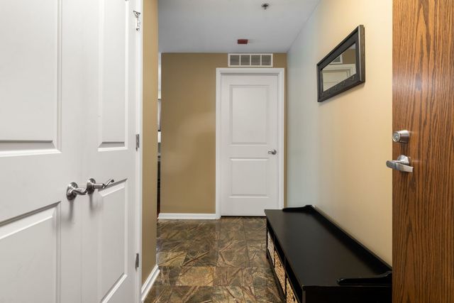 160 E Illinois Street 1002, Chicago, IL 60611