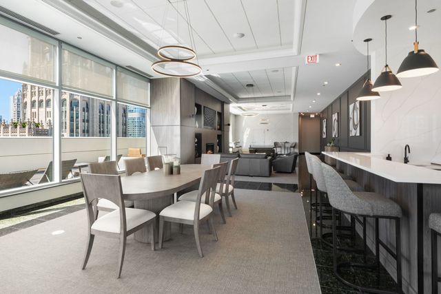 160 E Illinois Street 1002, Chicago, IL 60611