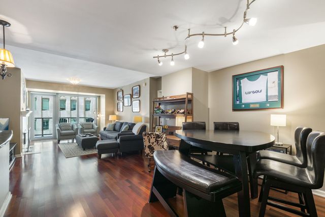 160 E Illinois Street 1002, Chicago, IL 60611