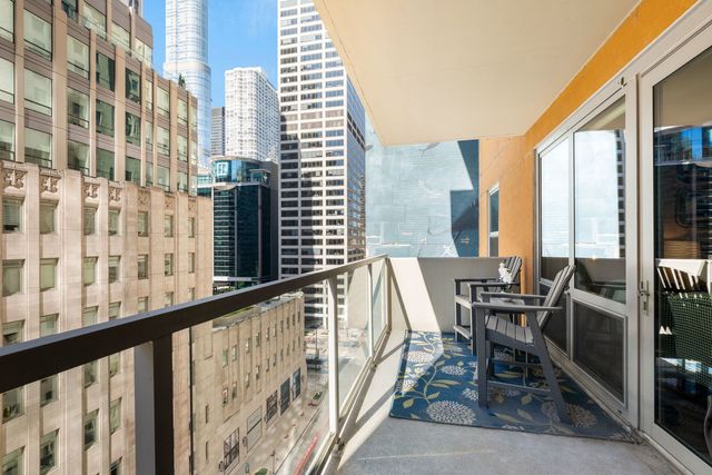 160 E Illinois Street 1002, Chicago, IL 60611