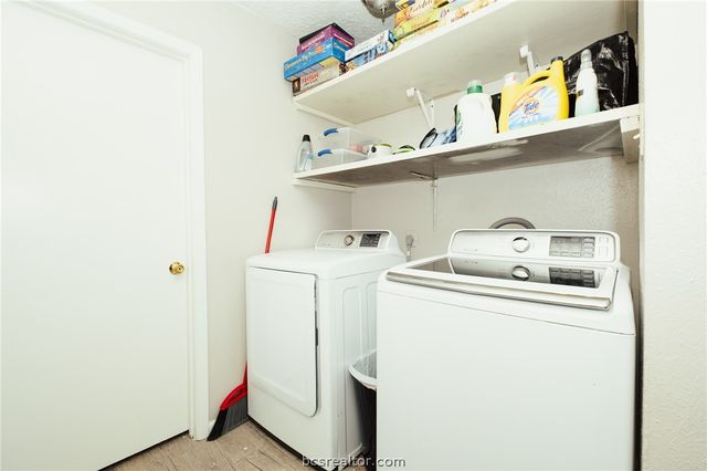 200 Richards Street A, College Station, TX 77840