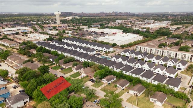 200 Richards Street A, College Station, TX 77840