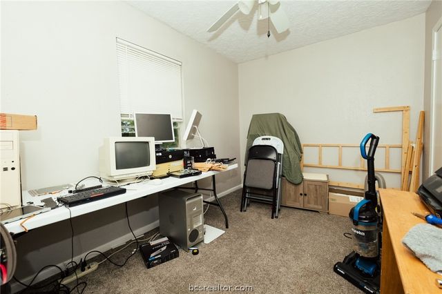 200 Richards Street A, College Station, TX 77840