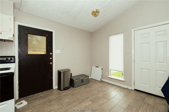 200 Richards Street A, College Station, TX 77840