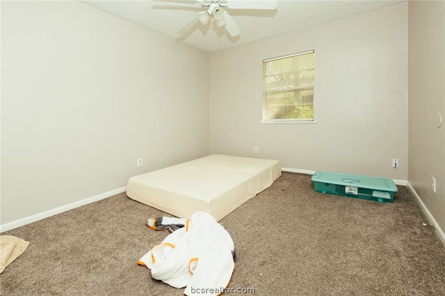 200 Richards Street A, College Station, TX 77840