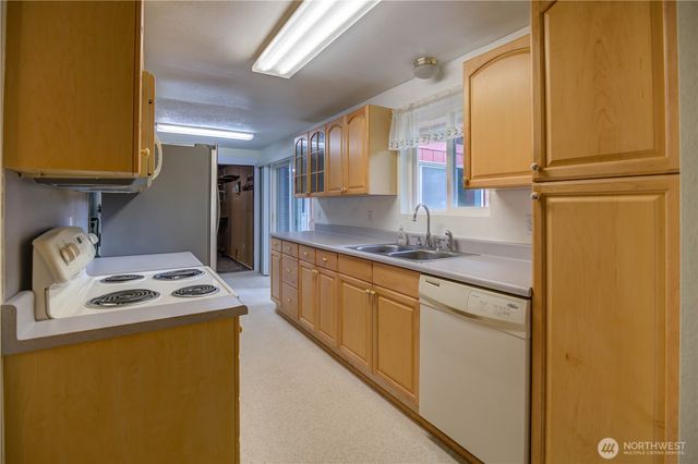 3135 78th Avenue SE, Olympia, WA 98501