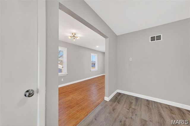 2506 Shannonaire Drive, St Louis, MO 63136