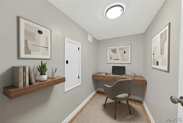 2506 Shannonaire Drive, St Louis, MO 63136