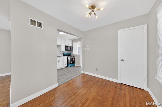 2506 Shannonaire Drive, St Louis, MO 63136