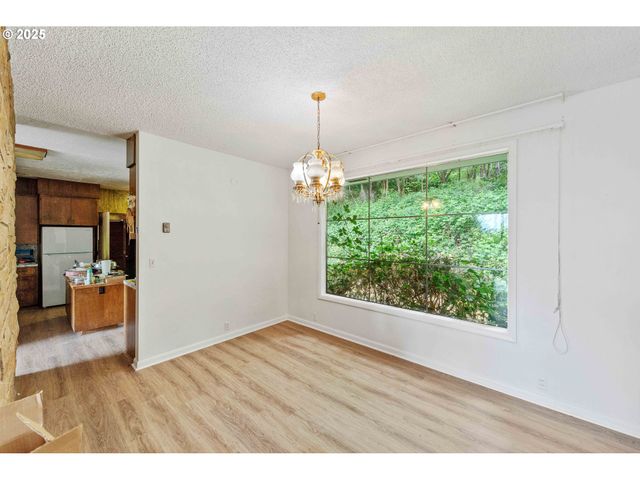 67118 W WESTVIEW Rd, North Bend, OR 97459