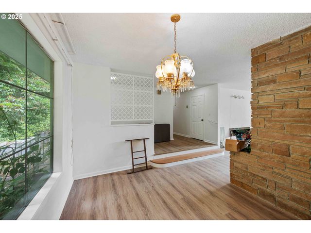 67118 W WESTVIEW Rd, North Bend, OR 97459