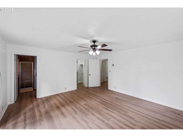 67118 W WESTVIEW Rd, North Bend, OR 97459