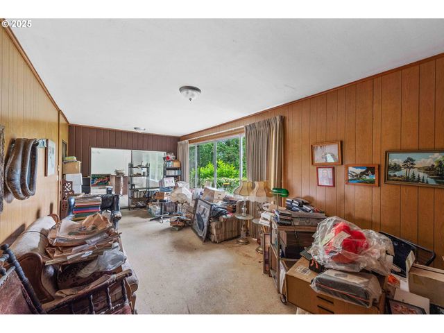 67118 W WESTVIEW Rd, North Bend, OR 97459