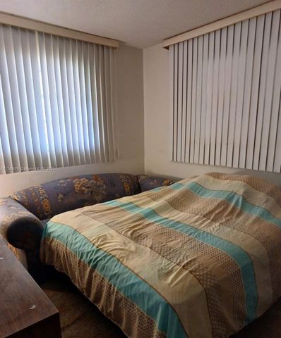 17090 NE 14th Ave 314, Miami, FL 33162