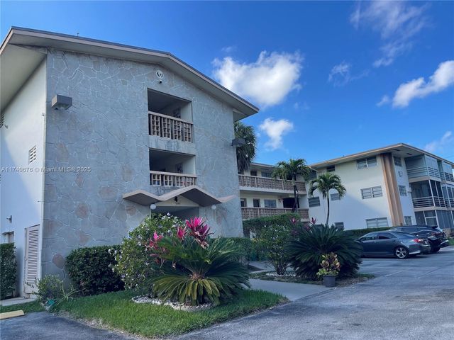 17090 NE 14th Ave 314, Miami, FL 33162
