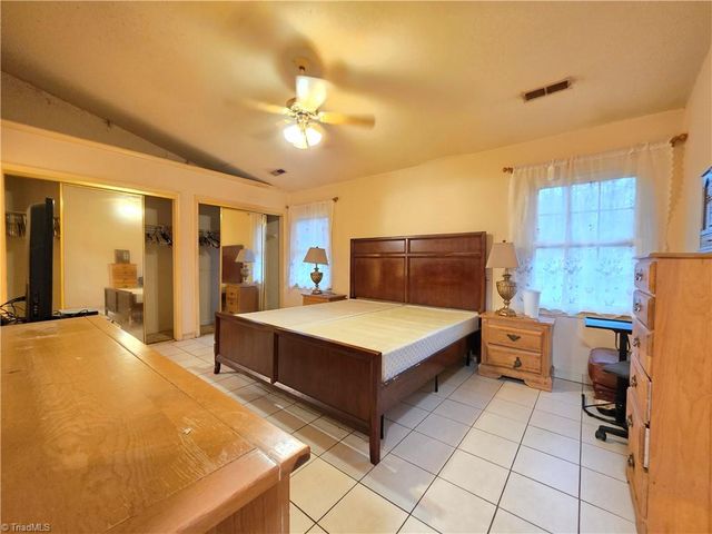 4106 Broadacres Drive, Greensboro, NC 27407