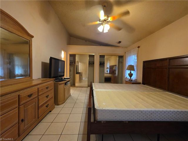 4106 Broadacres Drive, Greensboro, NC 27407