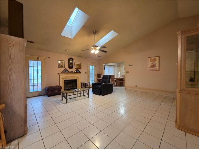 4106 Broadacres Drive, Greensboro, NC 27407