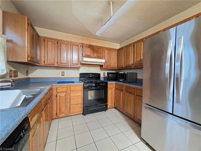 4106 Broadacres Drive, Greensboro, NC 27407