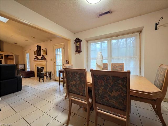 4106 Broadacres Drive, Greensboro, NC 27407