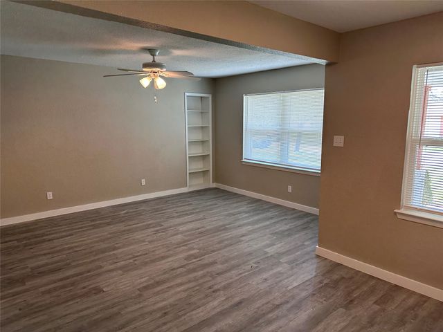 4812 Sandra Lynn Drive, Mesquite, TX 75150