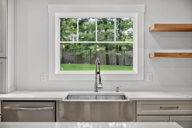 94 Liam Lane, Centerville, MA 02632