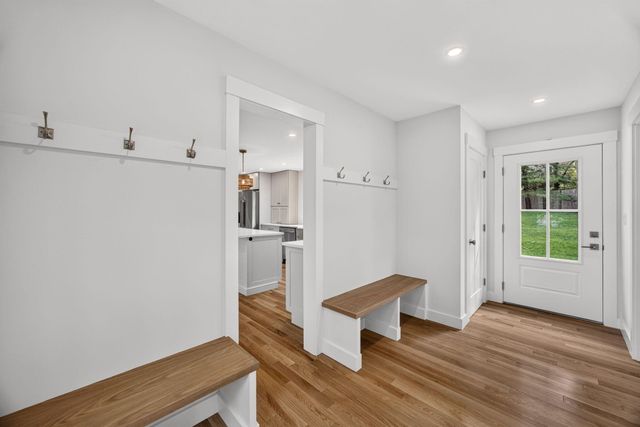 94 Liam Lane, Centerville, MA 02632