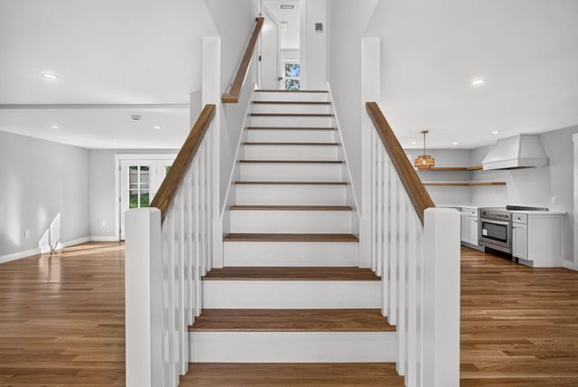 94 Liam Lane, Centerville, MA 02632